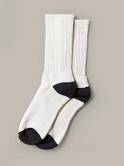 Keep your toes warm & comfy in Bamboo Crew Socks in ivory, ethically manufactured in Toronto, Ontario by Muttonhead. All products are manufactured in a sweat shop free factory in Toronto. With a terry cushioned sole for extra comfort. *one size fits Women’s 7-11 & Men’s 7-11