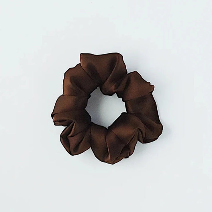 Espresso silk hair scrunchie. Classic silk scrunchies are made of 100% silk from up-cycled Italian silk sourced from the Toronto Fashion District. Deadstock that would have otherwise ended up in the trash! Silk is very gentle on your hair! All hair scrunchies are handmade by Siena Vida, a women founded company in Toronto, Canada with a goal of transforming hair accessories to being more environmentally friendly & durable.